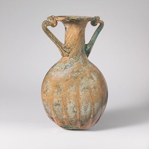 Glass lentoid bottle with two handles