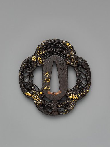 Sword Guard (<i>Tsuba</i>) With the Motif of Autumnal Vegetation (秋草透鐔)