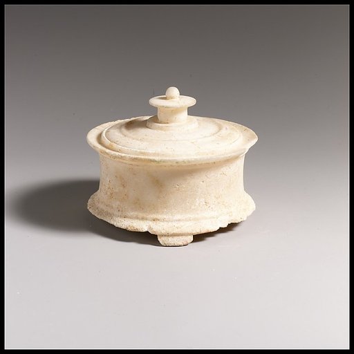 Marble pyxis (box)