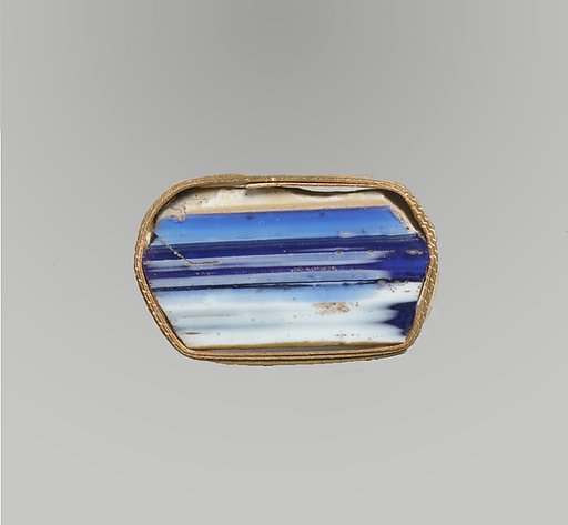 Glass mosaic inlay fragment