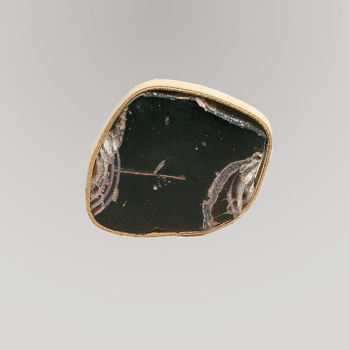 Glass mosaic inlay fragment
