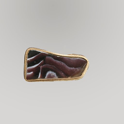 Glass mosaic fragment