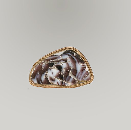 Glass mosaic inlay fragment