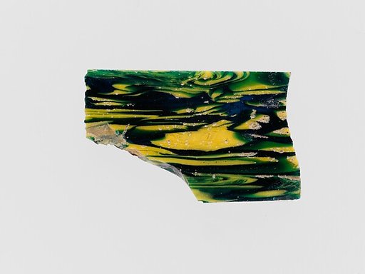 Glass mosaic inlay fragment