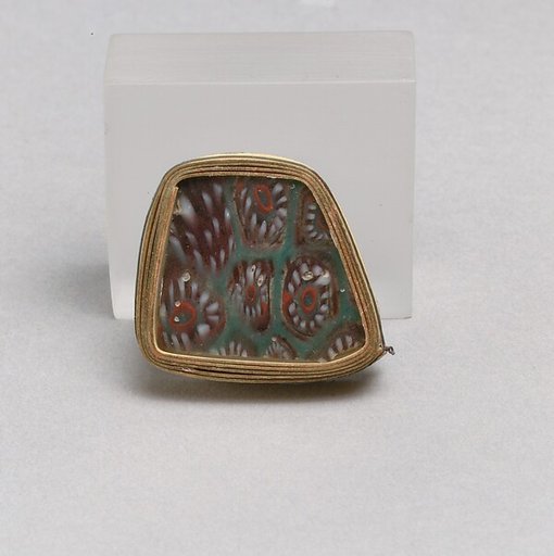 Glass mosaic fragment