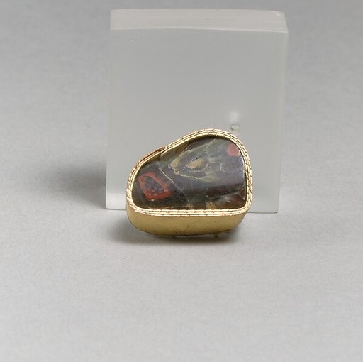 Glass mosaic carinated bowl fragment