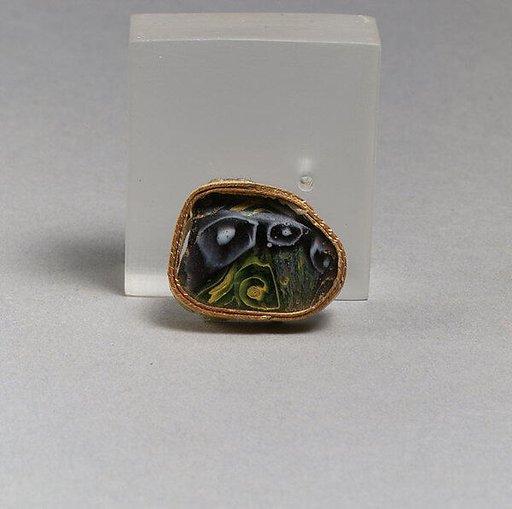 Glass mosaic fragment