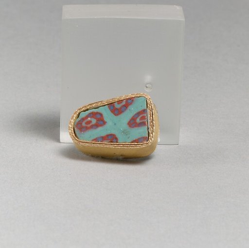 Glass mosaic fragment