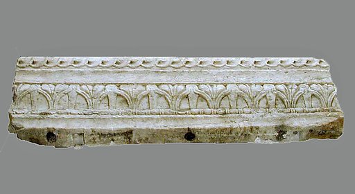 Marble cornice fragment