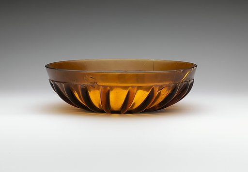 Glass ribbed bowl