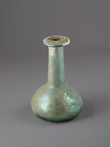 Glass perfume bottle