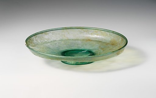 Glass dish