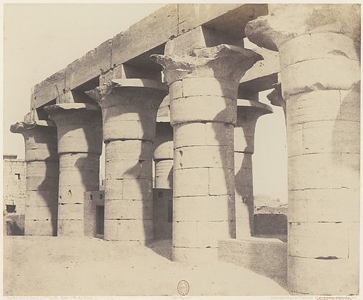 Louksor (Thèbes).  Construction Centrale - Grande Colonnade