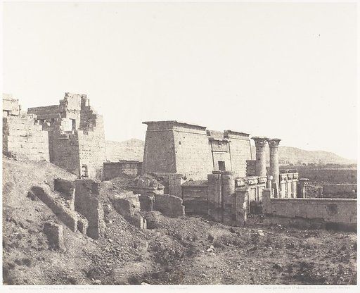 Médînet-Abou (Thèbes), Construction Antérieures - Vue Générale