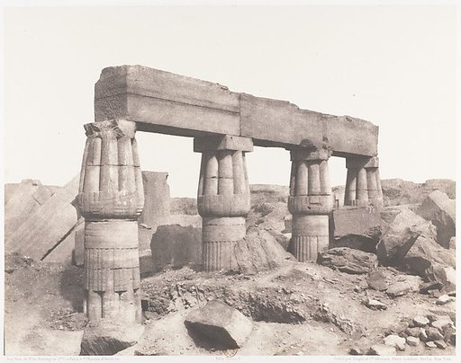 Karnak (Thèbes), Palais - Partie Posterieure - Fragment de Colonnades Vu du Point S