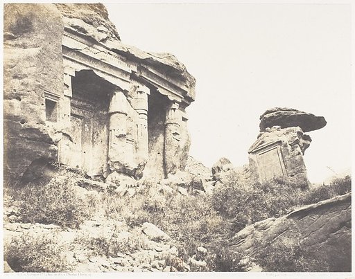 Djébel Selséleh (Silsilis), Steles Architecturales Taillées Dans les Carriéres