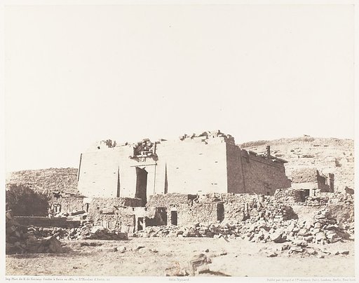 Kalabcheh (Talmis), Ruines du temple - Façade et Mur d'Enceinte