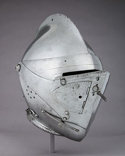 Close-Helmet for the Tilt