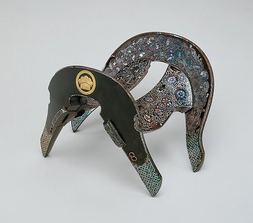 Saddle (Kura)