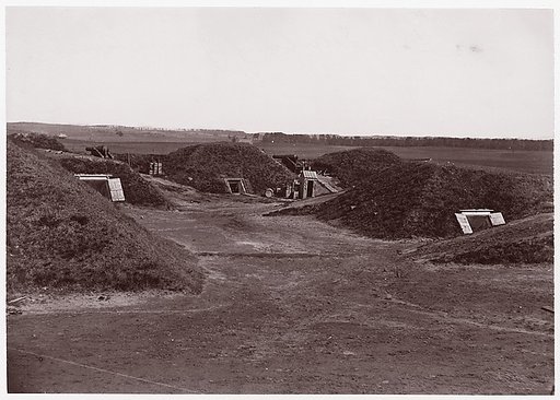 [Interior of Confederate Fort Darling, Drewry's Bluff, James River, Virginia]