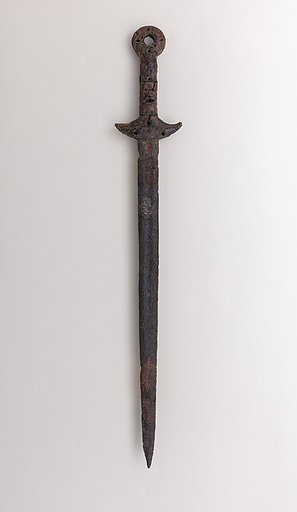 Ring-Pommel Sword