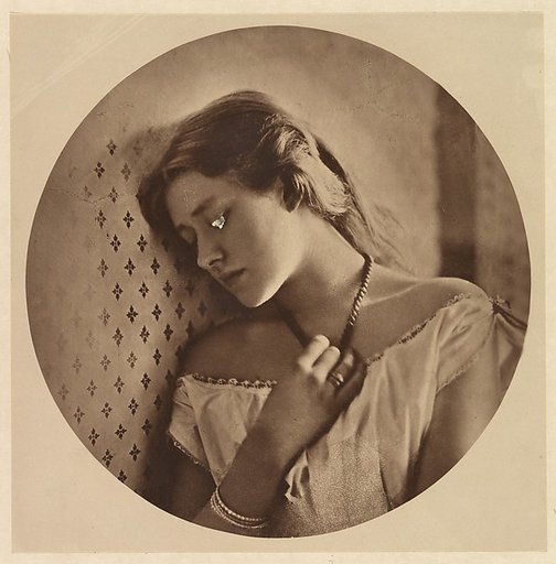 Ellen Terry, at the age of sixteen