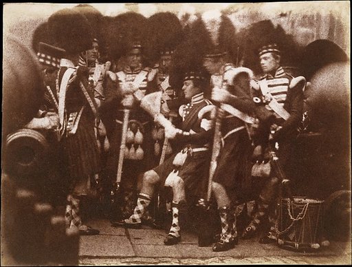 [Officer of the 92nd Gordon Highlanders Reading to the Troops, Edinburgh Castle]