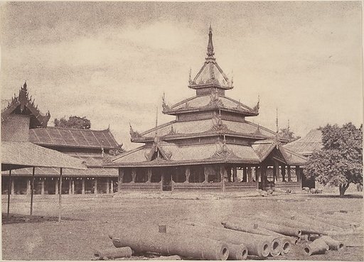 Amerapoora, Palace of the White Elephant