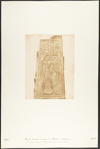 Pilier du Sanctuaire de granit du Palais de Karnac (Bas-relief représentant le Pharaon Thotmès III et la Déesse Nauth)