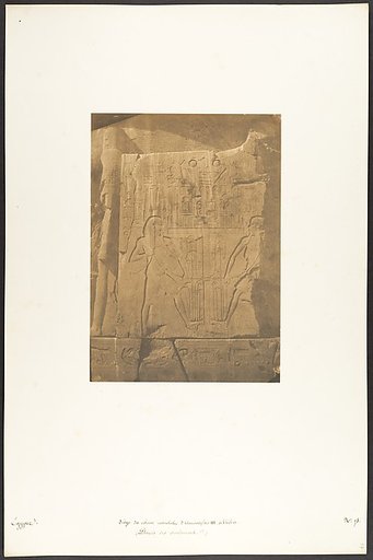 Siège du colosse monolithe d'Aménophis III, à Thèbes (Détails des sculptures)