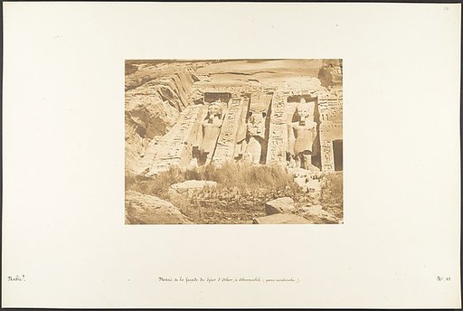 Moitié de la façade du Spéos d'Athor, à Abousembil (partie méridionale)