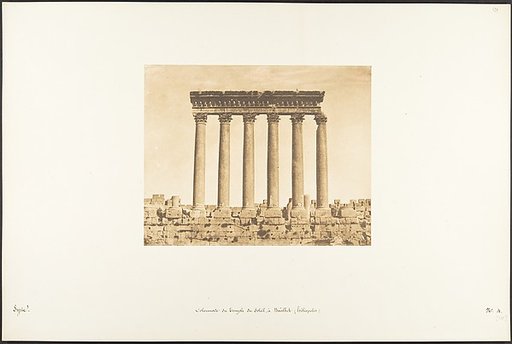 Colonnade du Temple du Soleil, à Baâlbek (Héliopolis)