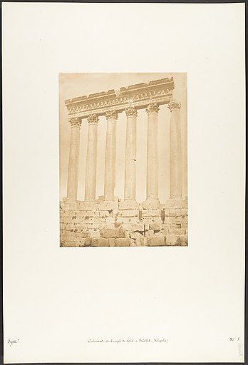 Colonnade du Temple du Soleil, à Baâlbek (Héliopolis)