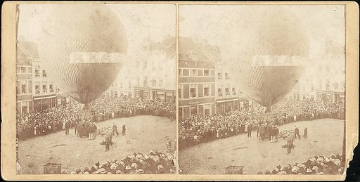 [Stereograph View of a Hot Air Balloon]