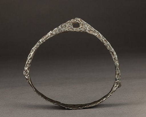 Stirrup