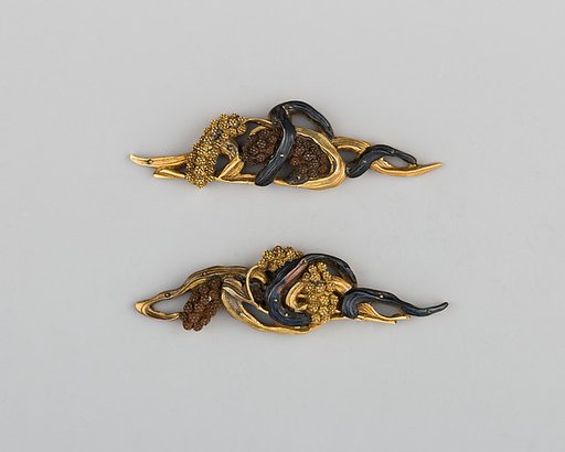 Pair of Sword-Grip Ornaments (Menuki)