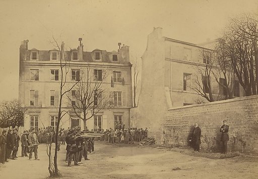[Recreations of the Fall of the Paris Commune, titled "Crimes de la Commune"]