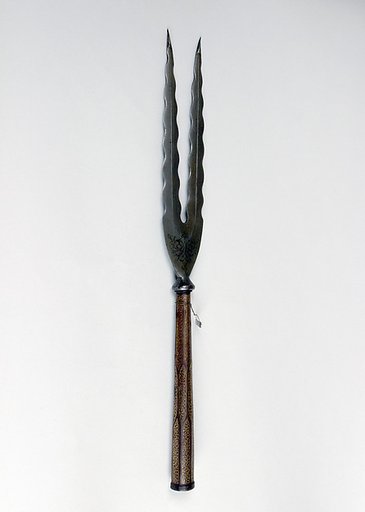 Bident Spearhead