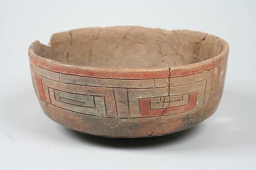 Incised bowl with eye motif