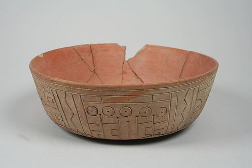 Incised bowl with fox motif