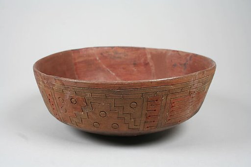 Incised bowl with geometric pattern