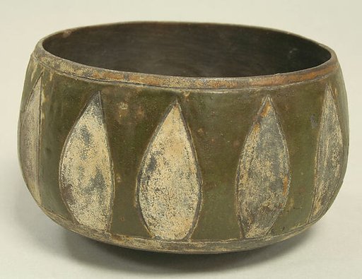 Greyware Bowl with Incised Designs