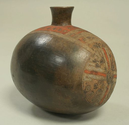Single Spout Bottle in Melon Form