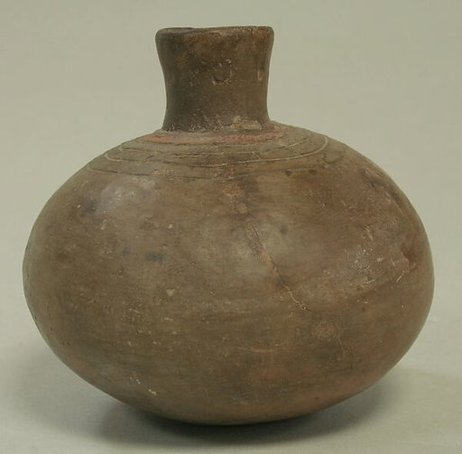 Single Spout Bottle with Incised Rings