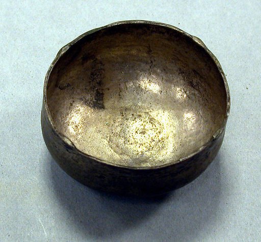 Cup-shaped Miniature Ornament