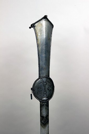 Gauntlet Sword (Pata)