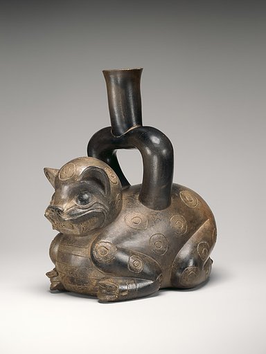 Feline-shaped stirrup-spout bottle