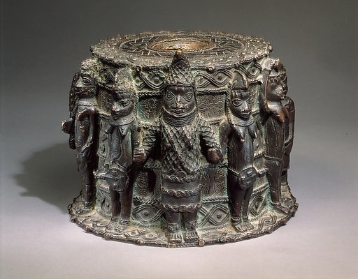 Ikẹ̀gòbọ̀ (Altar to the Hand)