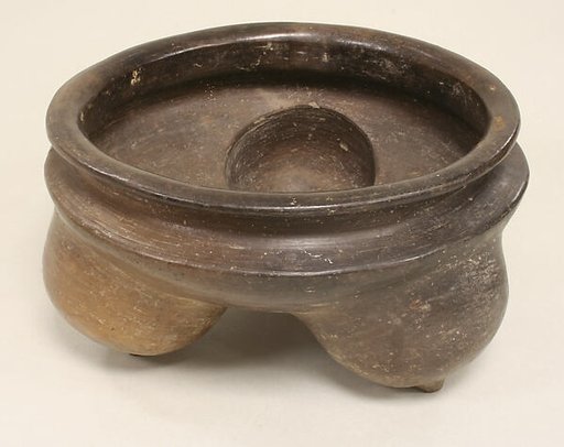 Ceramic Tripod Vessel