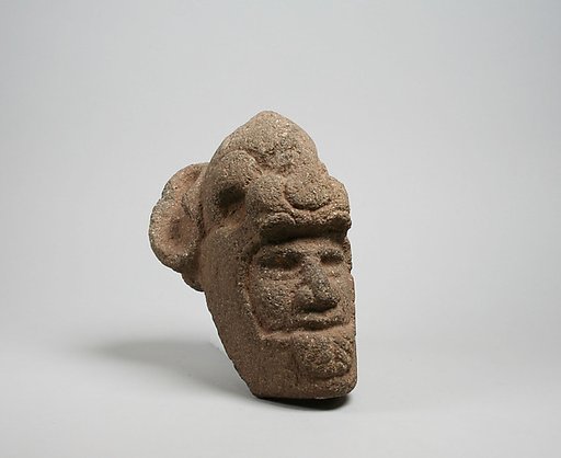Hacha head